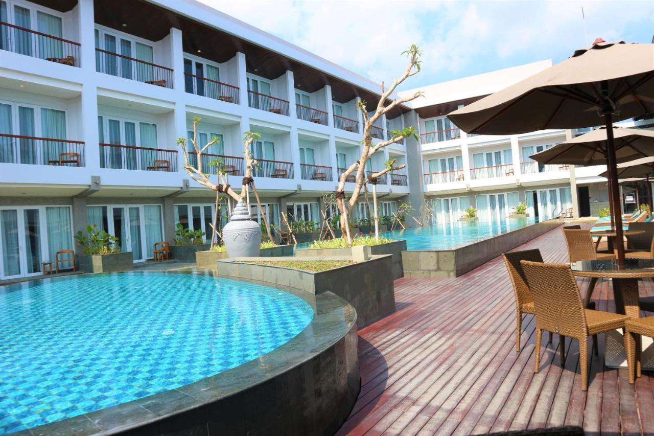 Hotel Santika Garut Eksteriør bilde